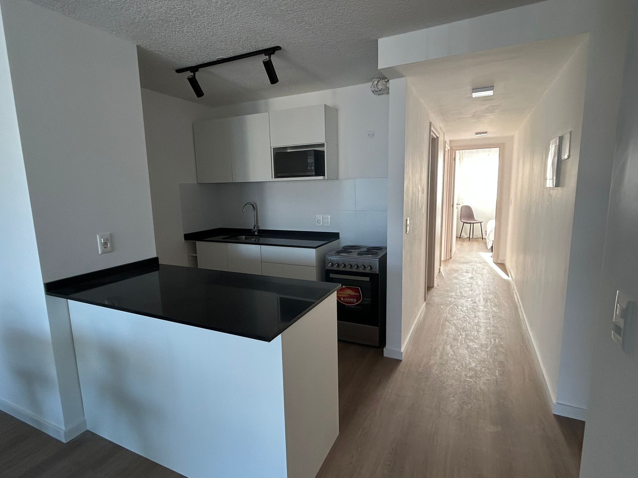 7995642d-8bf7-4168-895b-4223192cb106