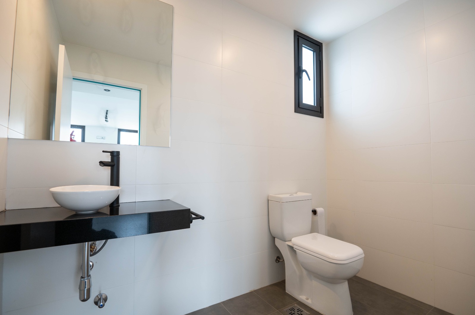 WhatsApp Image 2025-03-24 at 5.40.02 PM